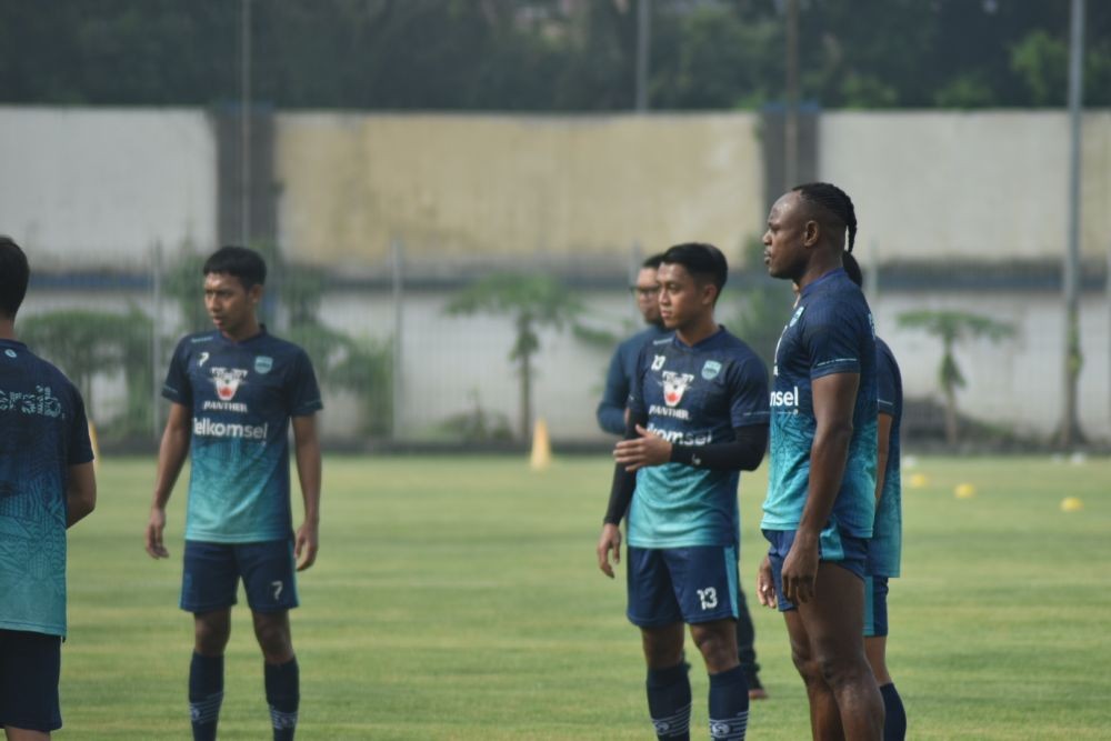 Persib Masih Cari Sosok Penyerang Baru untuk Mengarungi Liga Indonesia