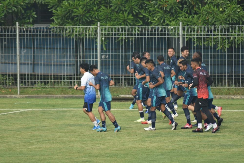 10 Potret Latihan Perdana Persib, Ada Pemain Jepang Ryohei Miyazaki