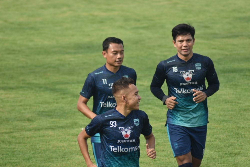 Ricky Kambuaya Latihan Perdana dengan Persib Bandung