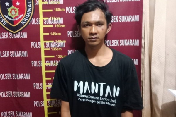 Pelaku Begal Taksi Online Gunakan Alat Kejut Listrik Lumpuhkan Korban