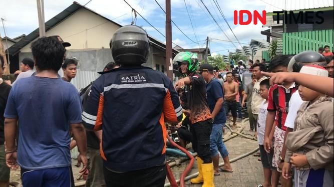 Kebakaran Terjadi di Samarinda, 7 Rumah Kayu Ludes Jadi Korban 