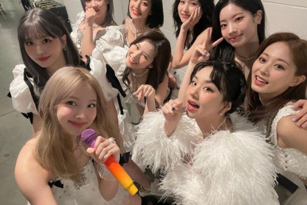 9 Unggahan Pertama Member TWICE di Instagram, Verified, lho!