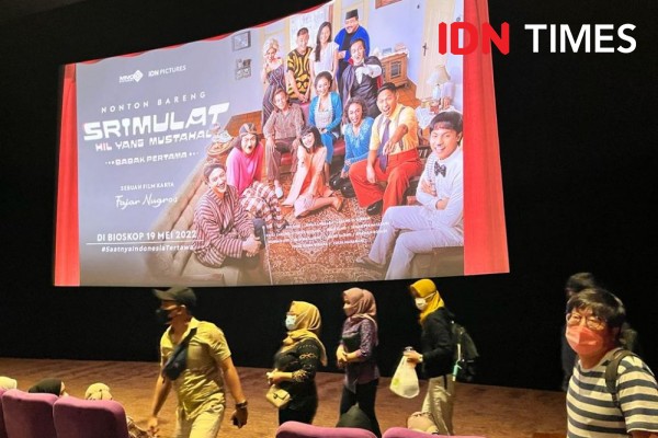 Tayang Perdana di Semarang, Film Srimulat Bikin Tawa Penonton Pecah