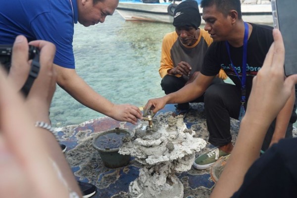 Awardee LPDP Gelar Kegiatan Rawat Terumbu Karang