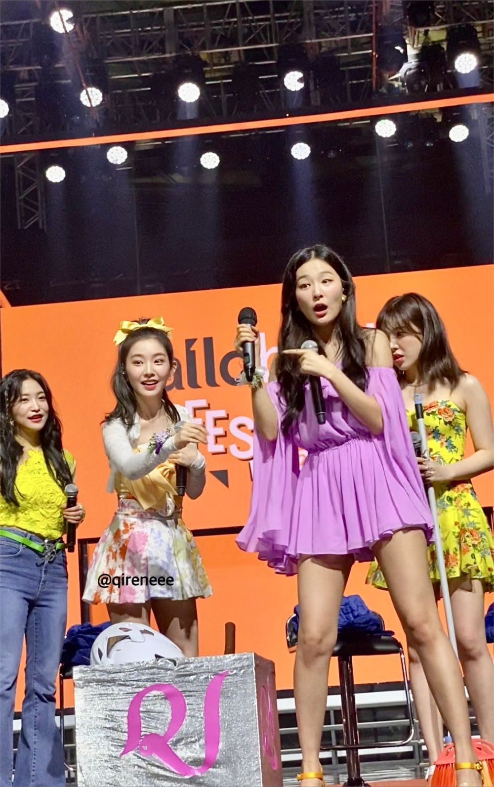 Penampilan Seulgi Red Velvet Bius Penonton Allo Bank Festival 2022 