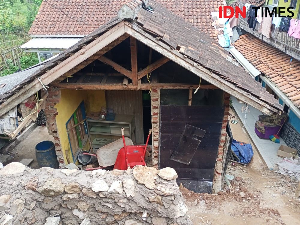 Longsor Nagreg, Warga Tagih Janji Renovasi Rumah dari Bupati Bandung 