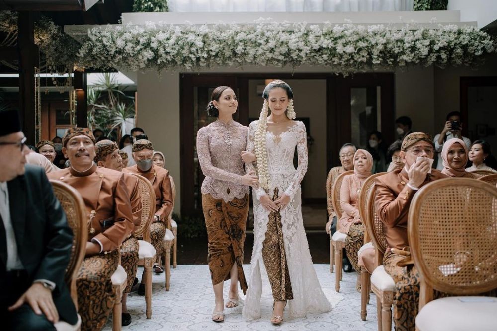 9 Dekorasi Akad Nikah Maudy Ayunda, Paduan Adat dan Modern