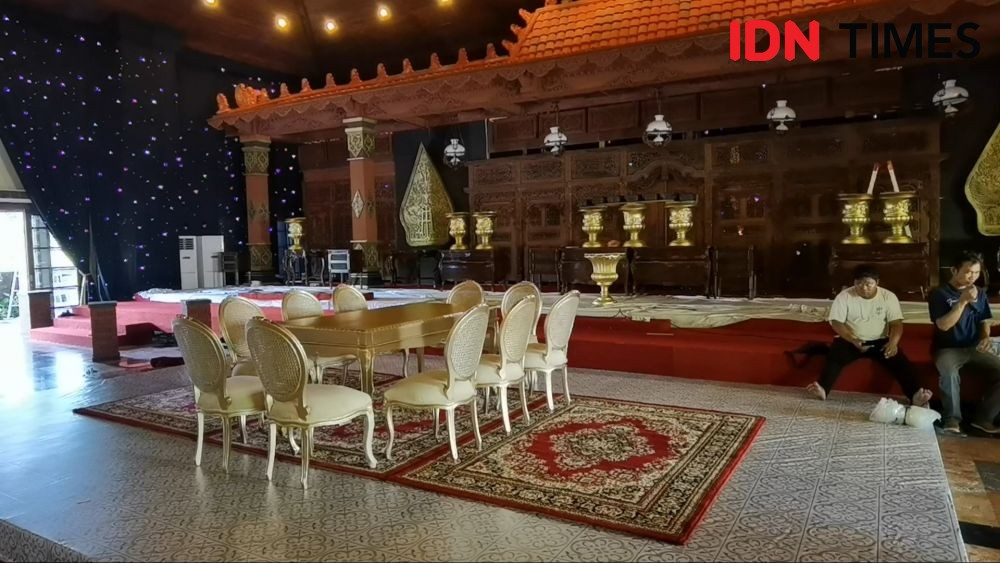 Dekorasi Pernikahan Idayati dan Anwar Usman Jawa Klasik, Joglo Lengkap