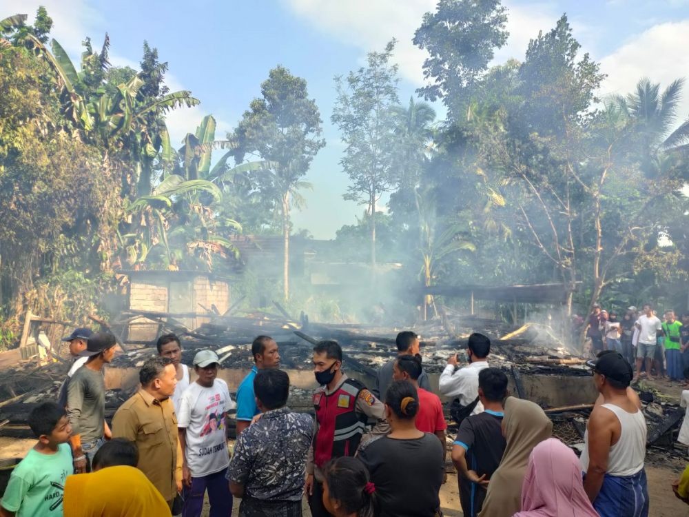 Rumah Milik Perempuan Paruh Baya di Lombok Tengah Ludes Terbakar
