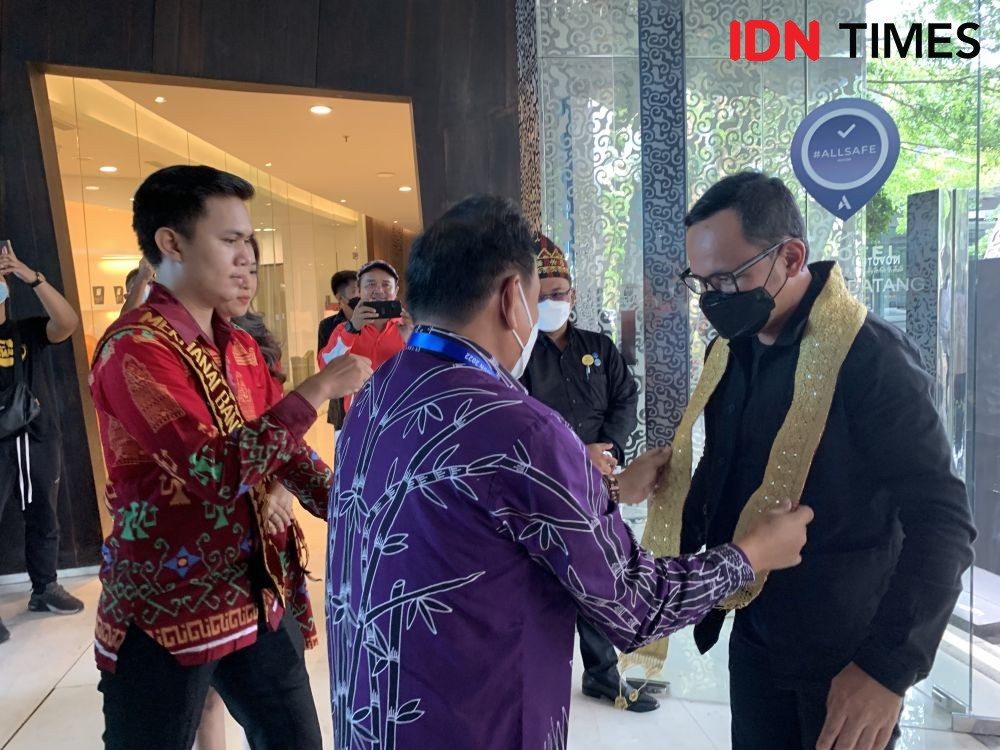 Ayam Goreng Resto Begadang Favorit Walikota Bogor Bima Arya di Lampung