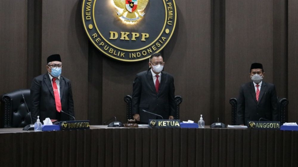 Jabat GM di Perusahaan Prabowo, Anggota KIP Aceh Tengah Diberhentikan