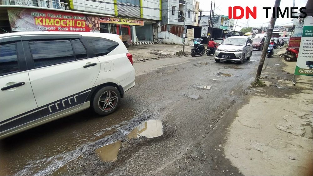 NasDem Makassar Ingin Swadaya Perbaiki Jalan Rusak di Antang