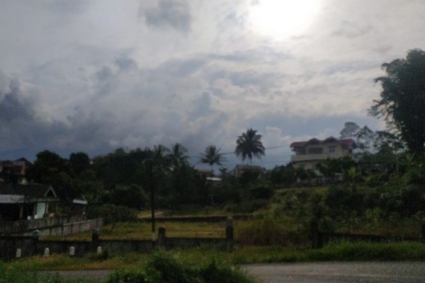 Gunung Dempo Pagar Alam Semburkan Abu Vulkanis Selama 4 Menit