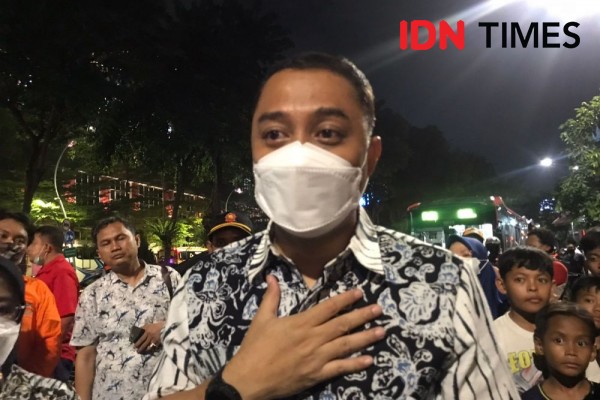 Mulai Hari Ini Merokok Sembarangan di Surabaya Didenda Rp250 Ribu!