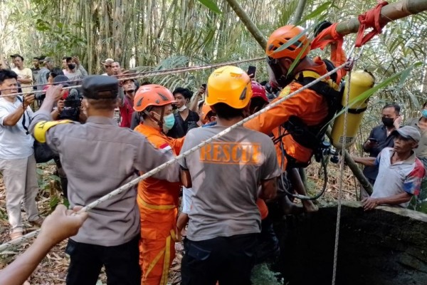 Teriak Minta Tolong, Laki-laki di Karangasem Jatuh ke Sumur Tua