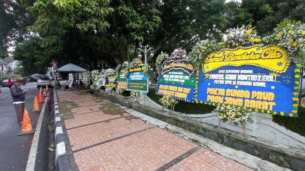 Sejumlah Kepala Daerah Kembali Sambangi Rumah Duka Ridwan Kamil