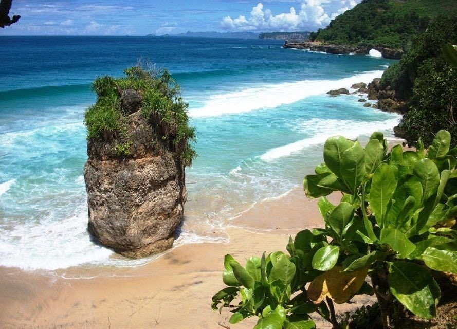 Wisata Pantai Paling Indah Di Tulungagung