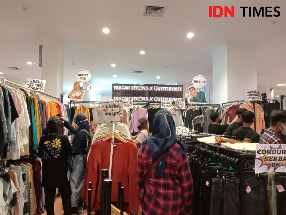 Pasca Larangan Jokowi, Penyalur Pakaian Impor Bekas Menutup Gudangnya 