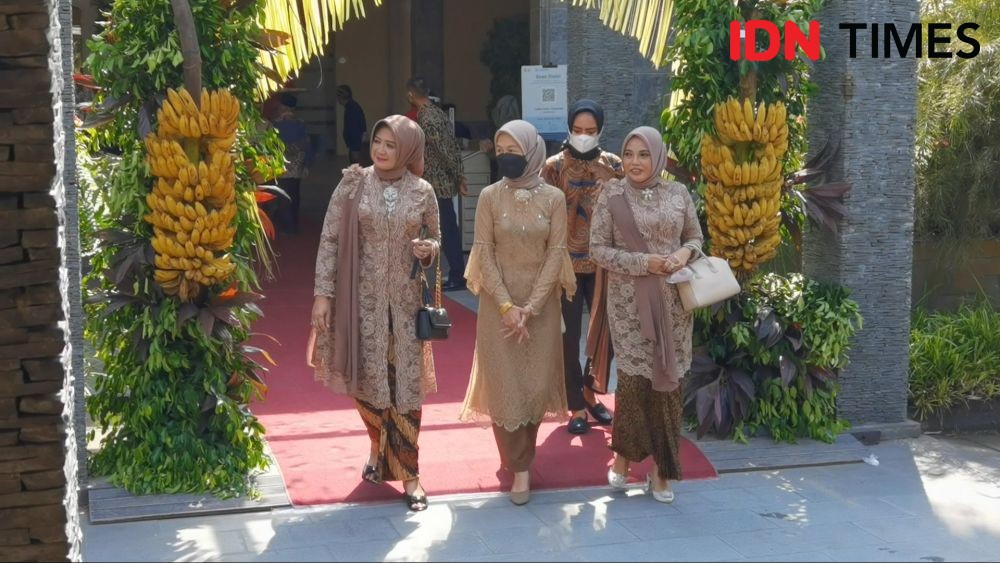 Gus Karim Sumringah Pernikahan Putranya Dihadiri Presiden Jokowi