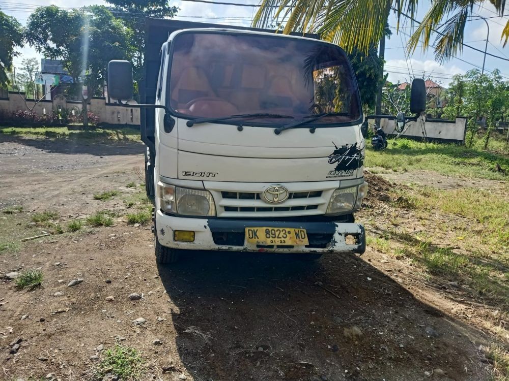 Tabrakan Dump Truck dan 3 Motor di Lombok, Satu Bocah Tewas di Tempat