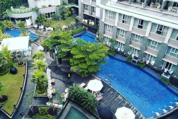 5 Hotel di Bandung yang Memiliki Kolam Renang Air Hangat