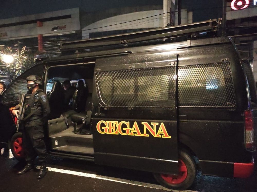 Polisi Telusuri Kepemilikan Senjata Api dan Bahan Peledak di Bandung 