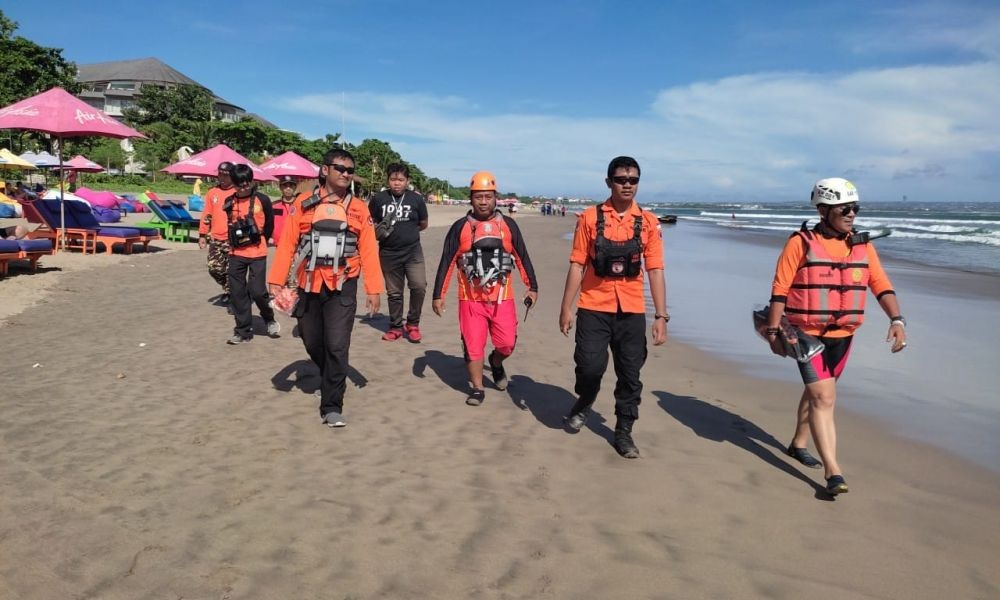 Pelajar SMA Hilang Terseret Ombak di Pantai Double Six Bali