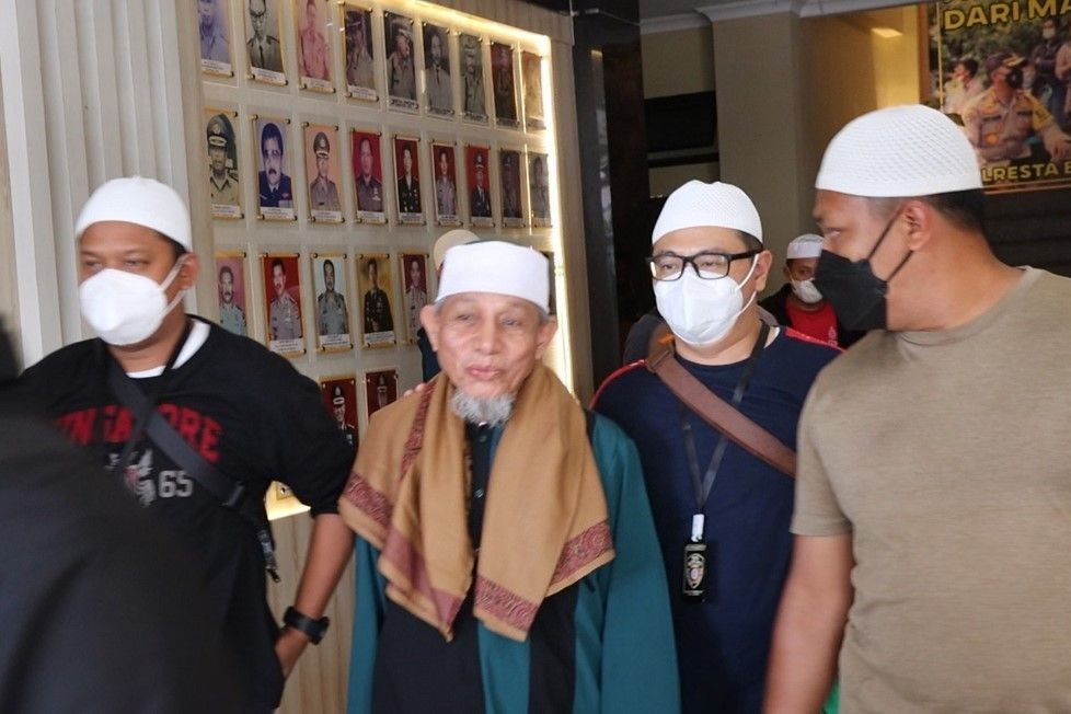 Plang Ormas Khilafatul Muslimin di Lubuk Linggau Dicopot Polisi