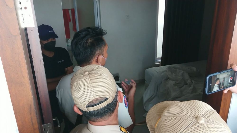 Razia Siang Bolong, Satpol PP Amankan 4 Pasangan Ngamar di Hotel