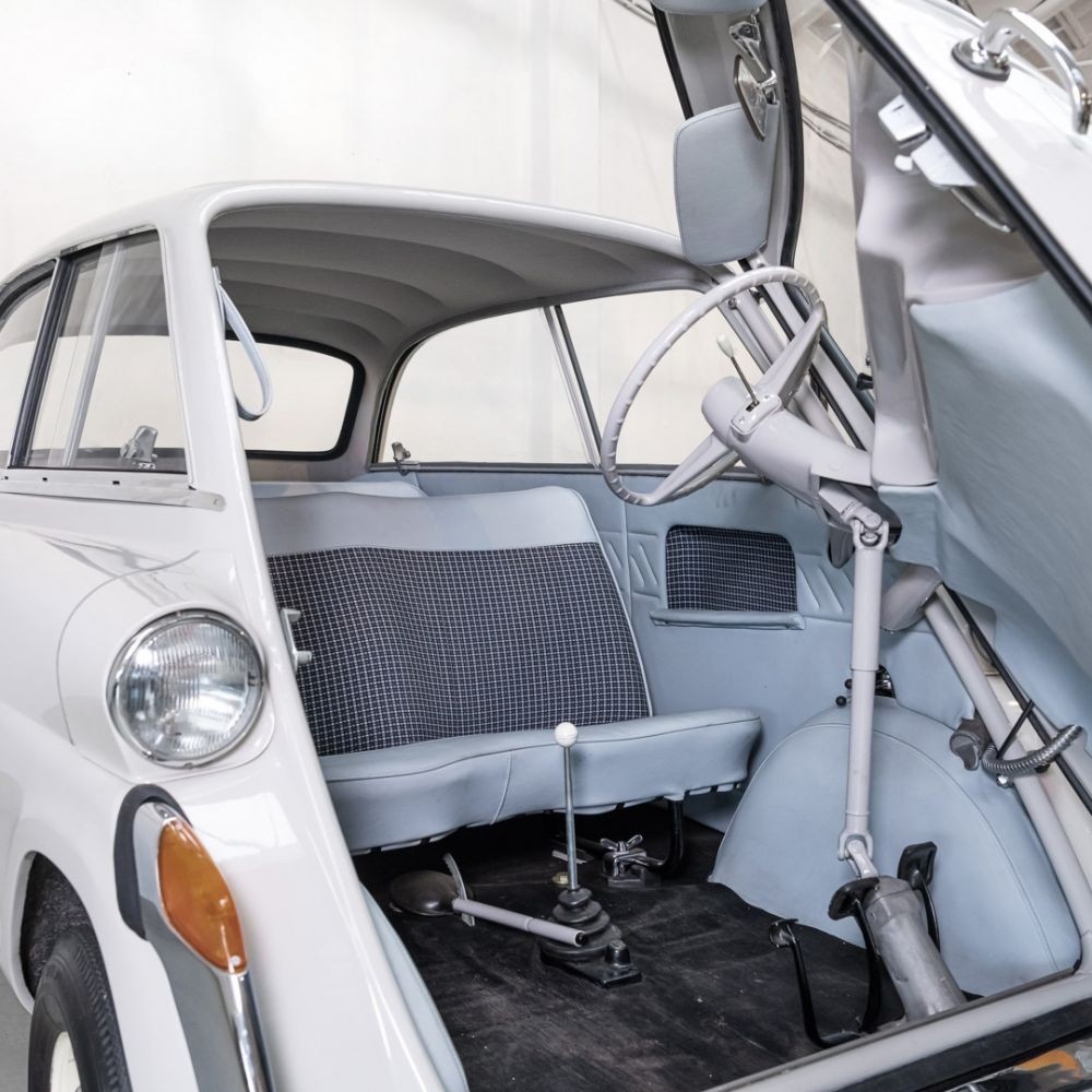 10 Jenis Pintu Mobil, Desainnya Unik-unik Banget!