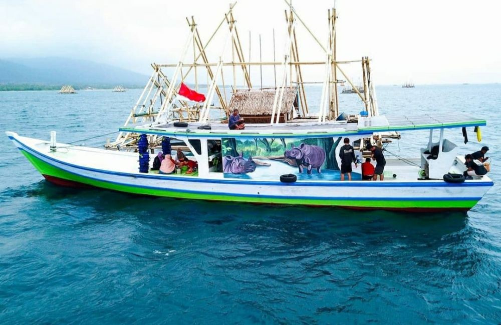 Kapal Klotok, Satu-satunya Alat Transportasi ke Ujung Kulon  