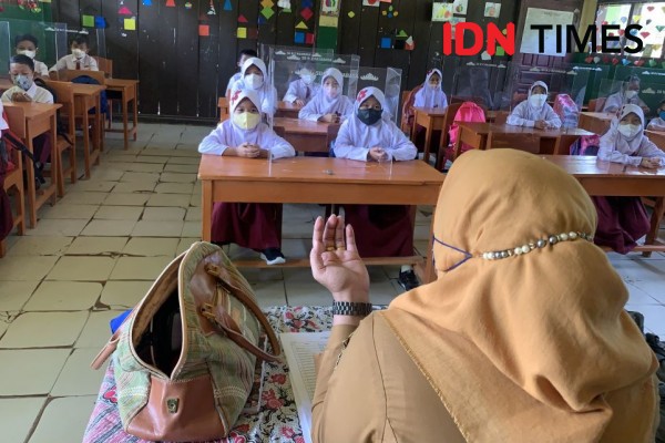 RUU Sisdiknas 2022 Hapus Bahasa Inggris dari Mapel Wajib, Nasib Guru?
