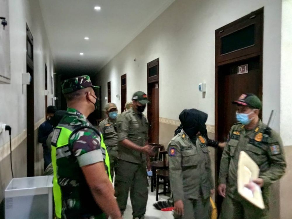 Mahasiswi Terjaring Razia saat Ngamar Bareng Om-om di Hotel Tuban