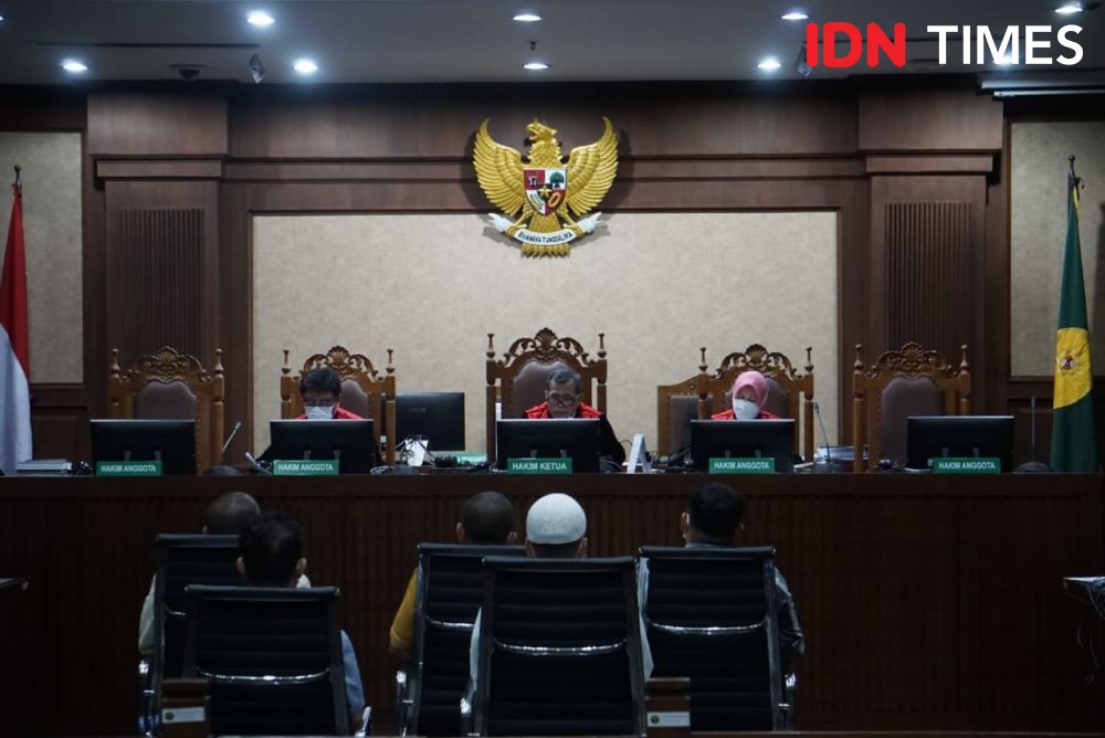 Hakim Sidang Bupati Langkat Semprot Saksi