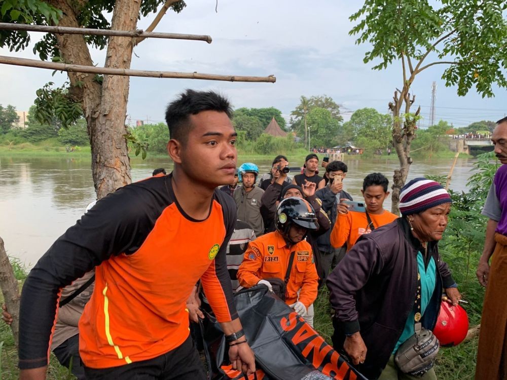 Lagi Asyik Mancing di Jembatan, Hanif Meninggal Disambar Kereta Api