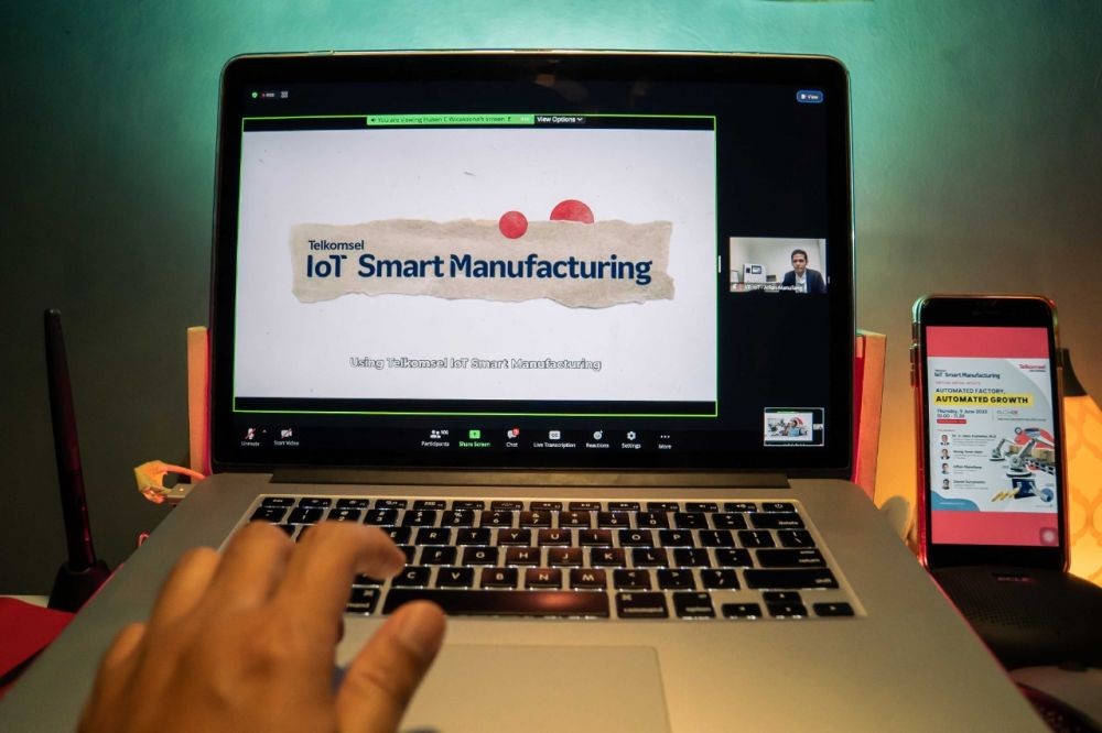 Telkomsel IoT Smart Manufacturing Solusi Digital Industri Manufaktur