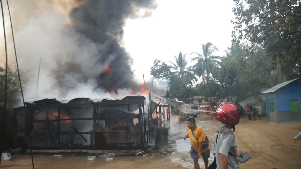 Kebakaran di Samarinda, Diduga dari Tempat Penimbunan Solar