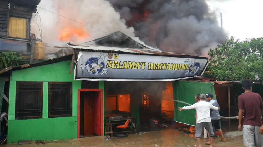 Kebakaran di Samarinda, Diduga dari Tempat Penimbunan Solar