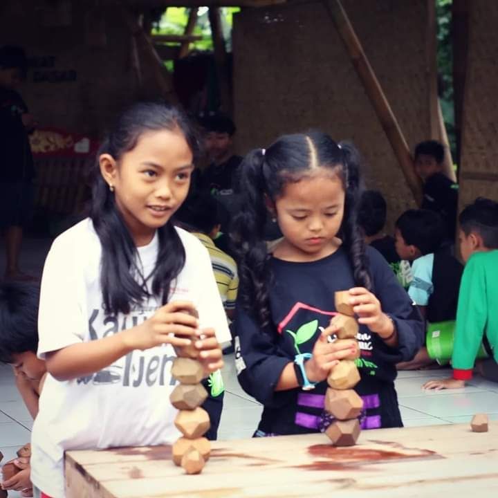 5 Permainan Tradisional Khas yang Masih Lestari di Banyuwangi