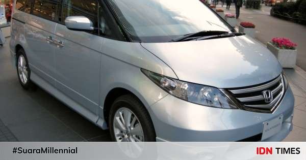 Honda Elysion 2005 голубая