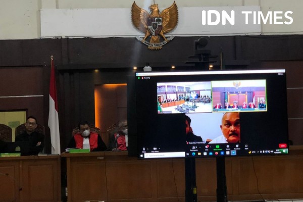 Divonis 12 Tahun Alex Noerdin Gemetar dan Sedih, Bakal Banding?