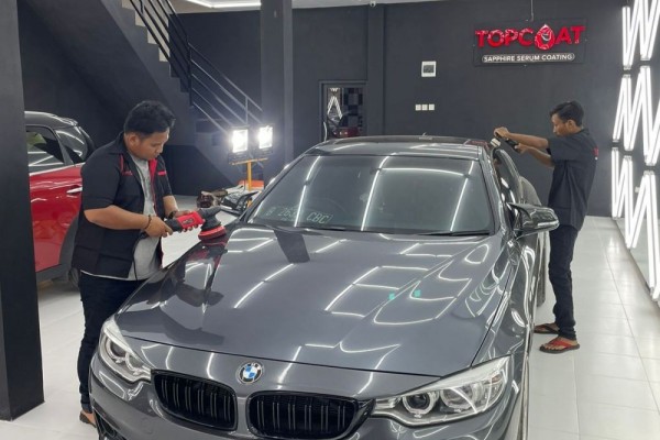 Mengenal Topcoat, Coating Bahan Sapphire Serum Mobil Mengkilat Ekstrem