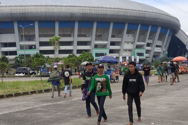Laga Persib vs Persebaya, Yana Mulyana Imbau Bobotoh-Bonek Tak Rusuh
