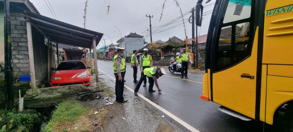 Sopir Bus Jadi Tersangka Kecelakaan Beruntun di Baturiti