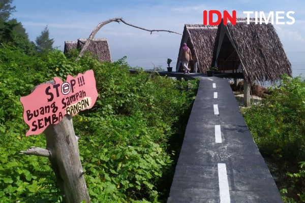 Indahnya Pantai Cemara Kembar, Ini Info Rute dan Harga Tiketnya