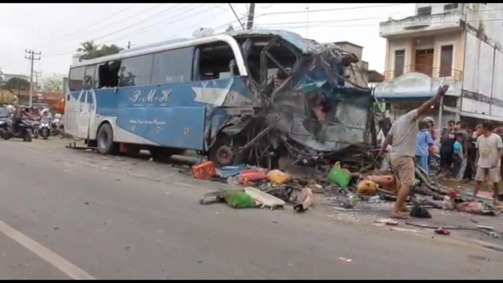 Korban Meninggal Kecelakaan Bus Maut di Labusel Bertambah Jadi 7 Orang