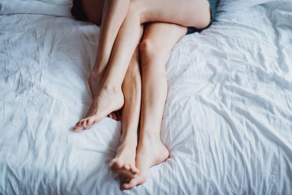 11 Cara Merangsang Klitoris yang Disukai Pasangan