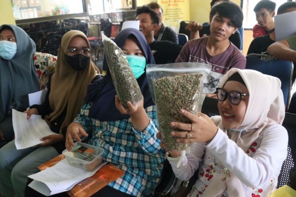 Wujudkan Ekonomi Kreatif, Remaja Medan Dilatih Jadi Barista Kopi