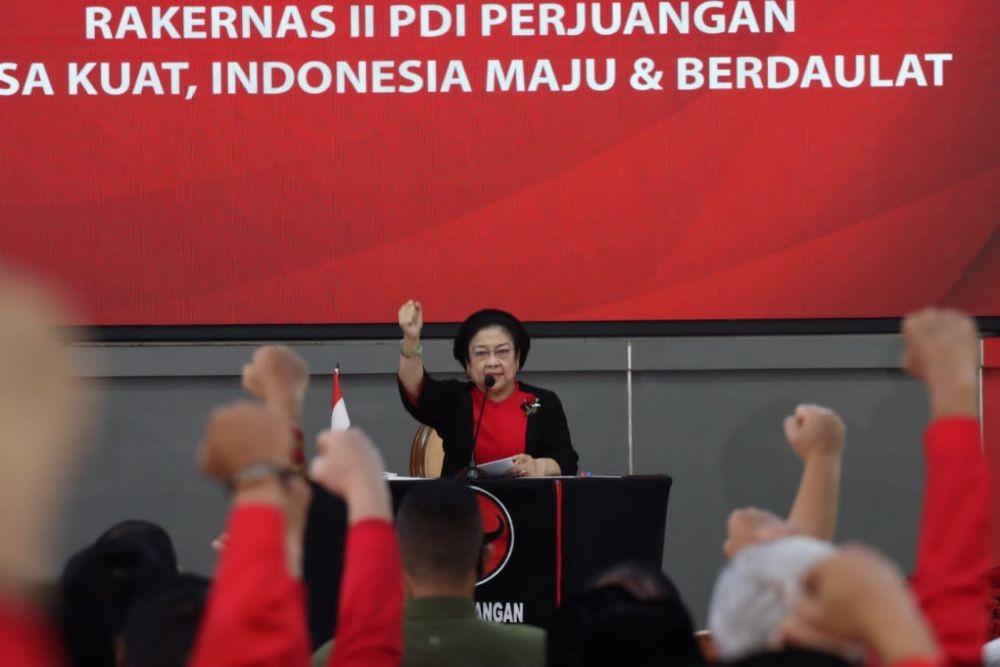 PDI Perjuangan Ajukan 50 Bacaleg ke KPU Makassar