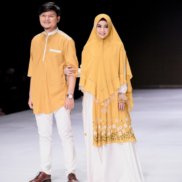 [QUIZ] Pilih 1 Baju Muslim Couple, Kami Tahu Kapan Kamu Bertemu Jodoh